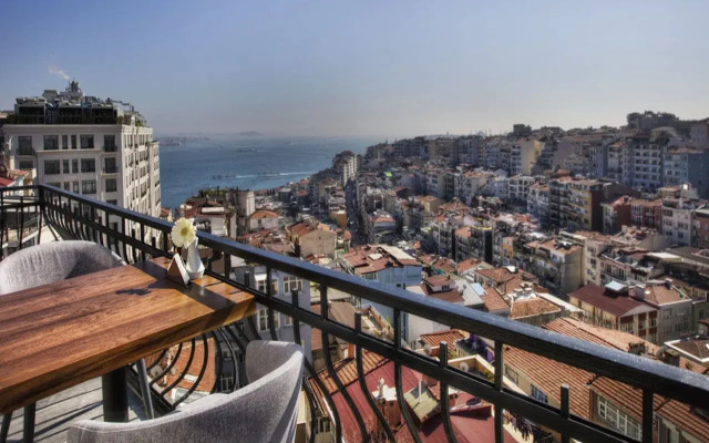 TAKSiM JUNO RESİDENCES