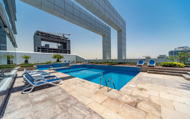 bnbme | Gold Crest Views | 2 BDR