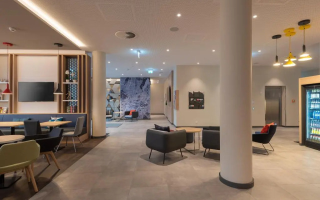 Holiday Inn Express and Suites Potsdam by IHG
