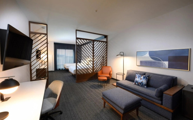 Courtyard by Marriott Charlotte Waverly