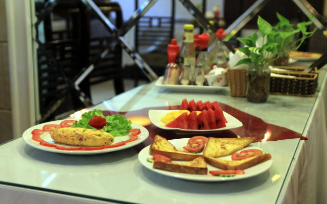 Hanoi Holiday Diamond Hotel