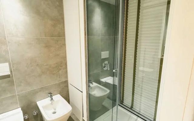 Studio with Amenities and River View by BT Homes