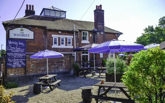 Waverley Inn