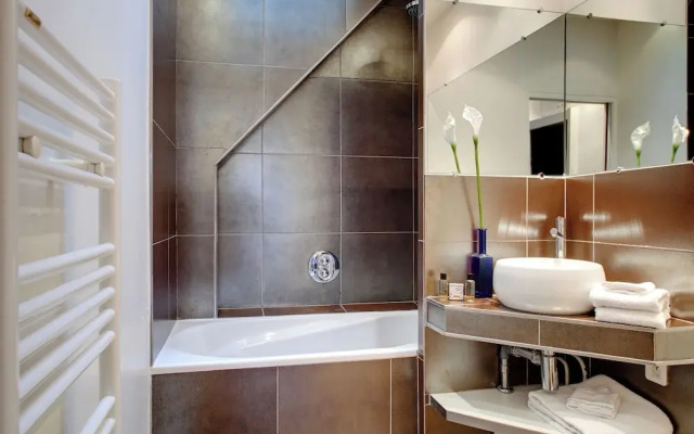 Paris St Germain Duplex Residence
