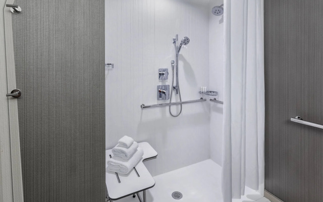 Courtyard by Marriott Wayne Fairfield