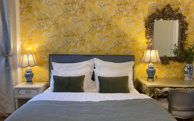 Prague center two minutes walk to Wenceslas Square