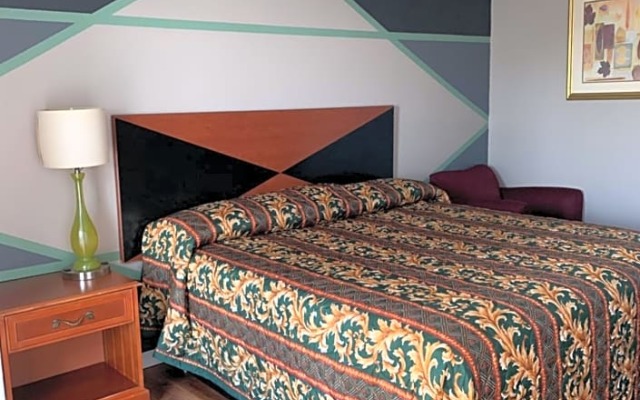 Royal Inn & Suites