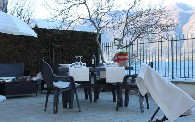 Romantic Dream On The Lake