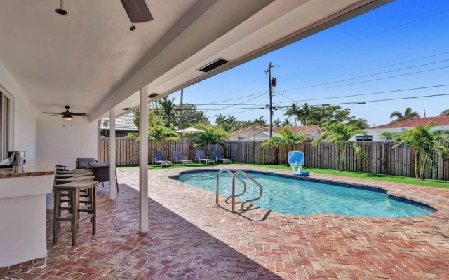 6BR Oasis with Heated Pool & Gameroom