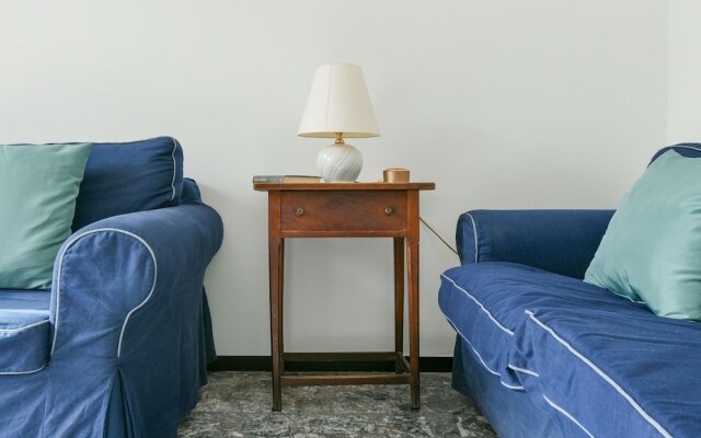 Una finestra su Villa Durazzo