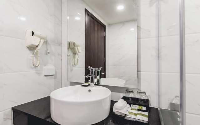 Golden Jomtien Beach Hotel