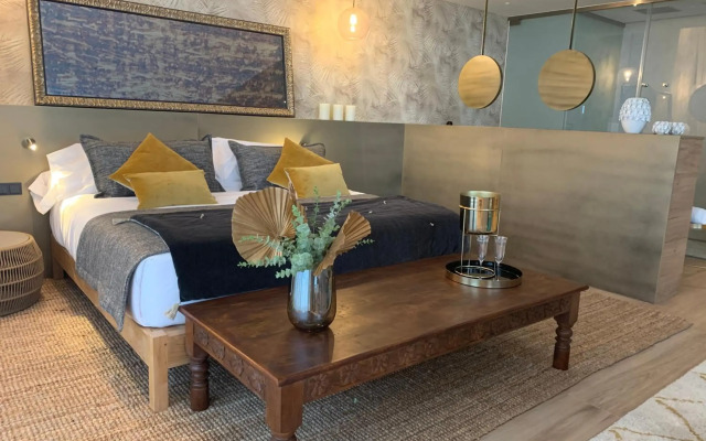 Hotel Tropical Gava Mar