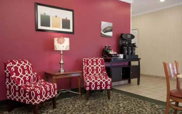 Country Inn & Suites  Fairview Heights IL