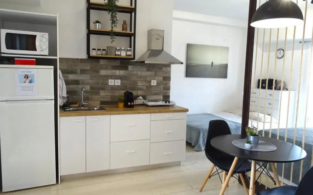 Hermes New & Comfy Studio - 25' walk to the Acropolis