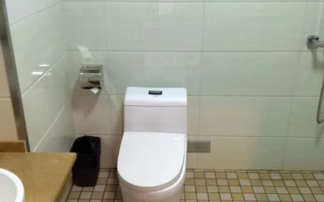 Youyichun Business Hotel – Bathroom – Shijiazhuang