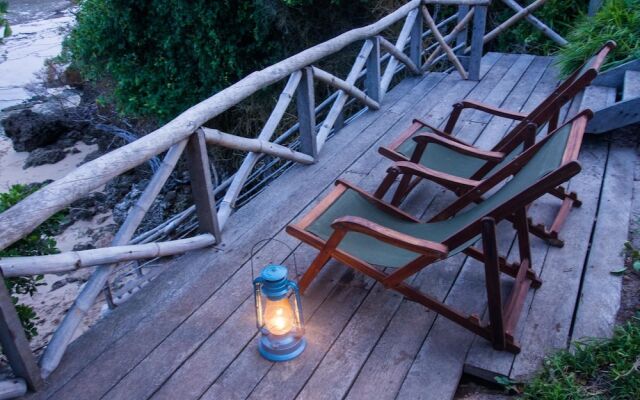 Pangani Cliffs Lodge