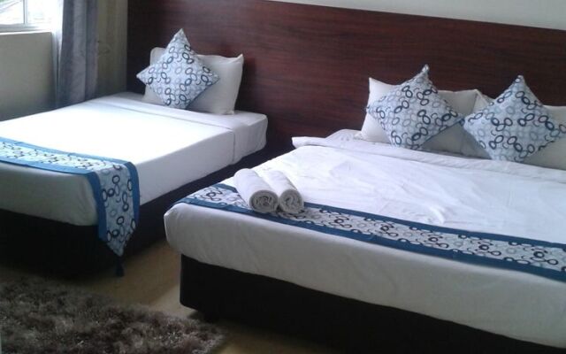 Bird's Nest Hotel