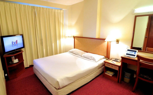 Hotel First Business Inn