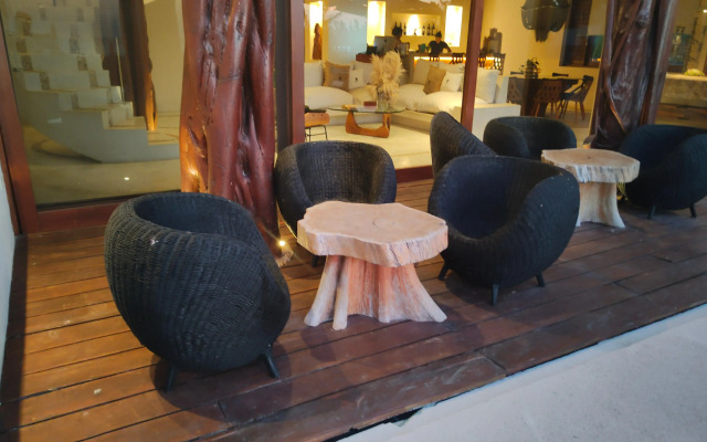Casa Punta Coco & Beach Club