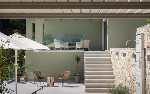 paleo villas