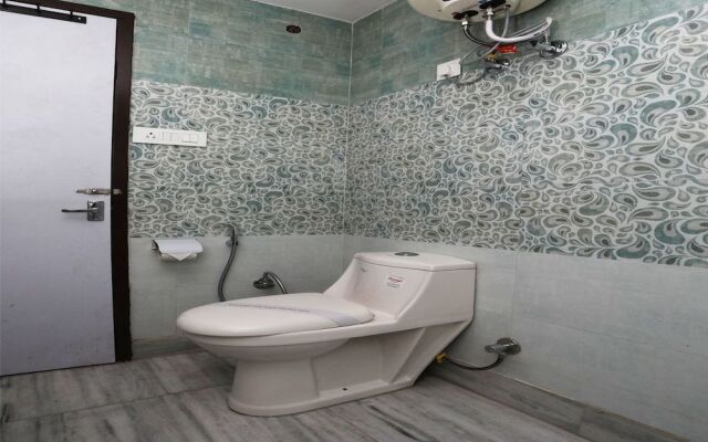 OYO Flagship 17085 Bhagat Residency