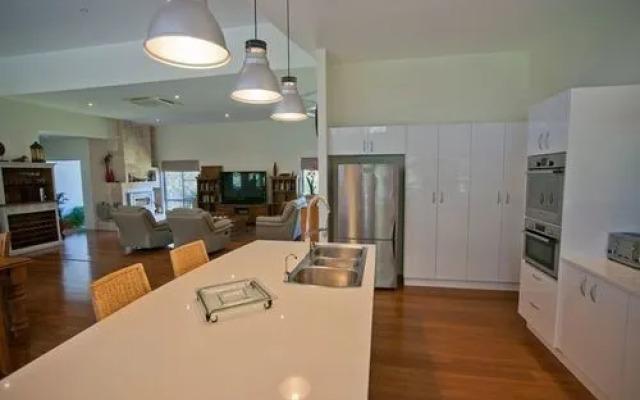 Moonee Beach Executive Retreat