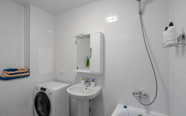 Апартаменты на проспекте Космонавтов 11А