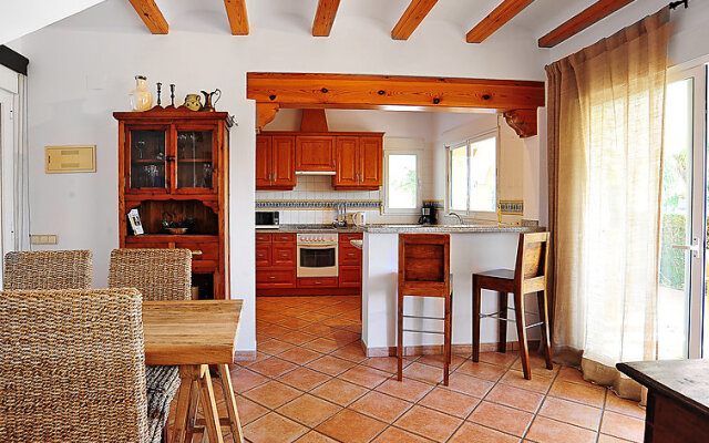 Villa Aviles