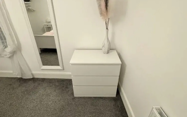 Kitty Cottage