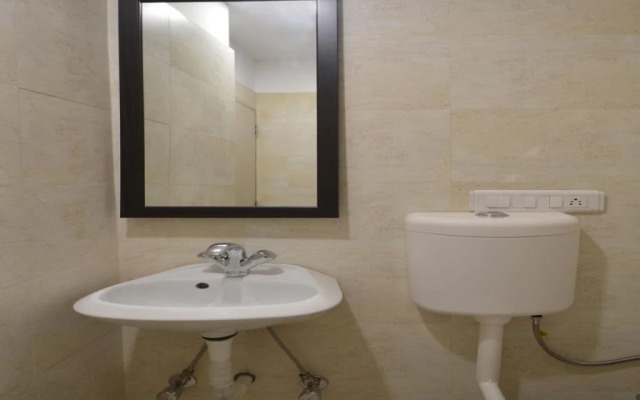 Hotel Fragrance By OYO Rooms