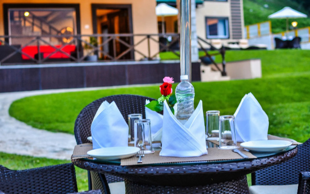 Pine Spring Resort Sonamarg