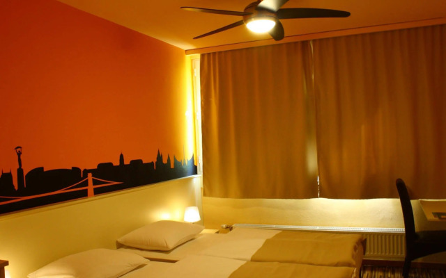 City Budget Hotel