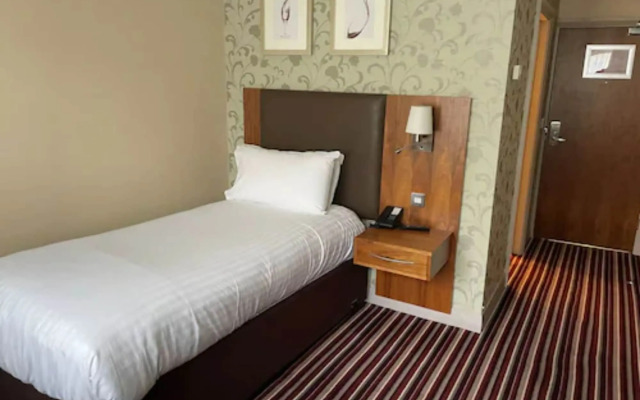 Gloucester Robinswood Hotel, BW Signature Collection