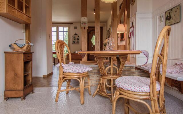 Cozy Villa in Saint-bonnet-la-rivière With Swimming Pool