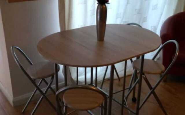 Clean & Modern 1 Bedroom Apartment