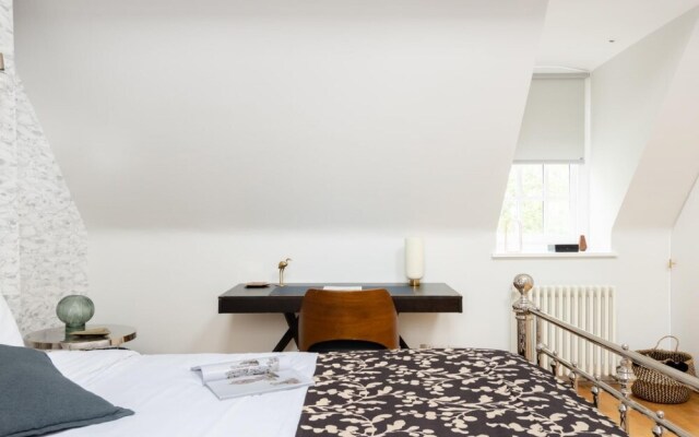 The Wandsworth Common - Bright & Modern 2BDR Flat overlooking the Park