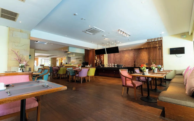 Journeyhub Sukhumvit 26 Bangkok