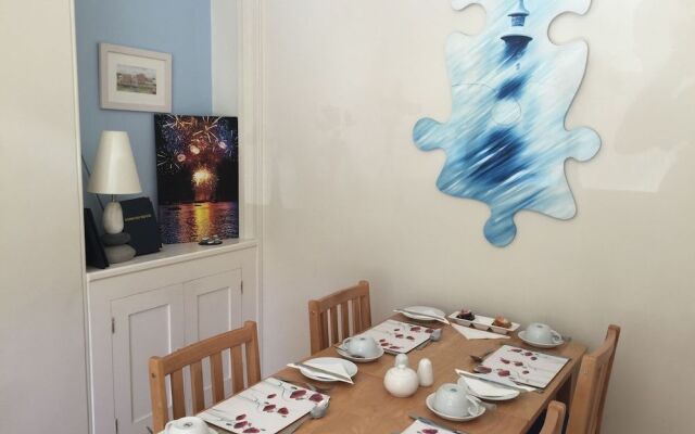Barbican Reach Bed & Breakfast - B&B
