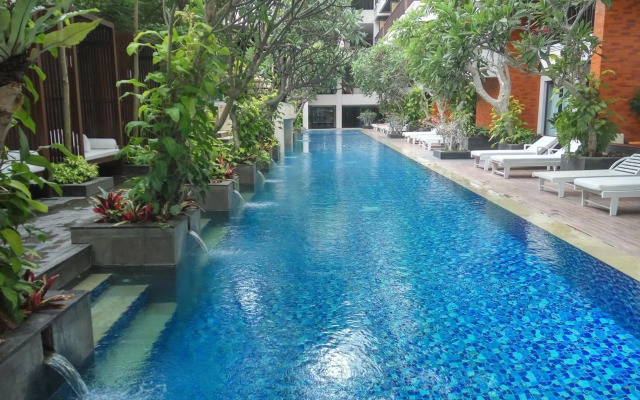 Jambuluwuk Oceano Seminyak Hotel
