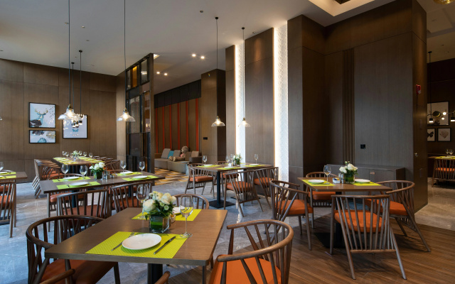 Hampton by Hilton Sanya Weiming Lake Park