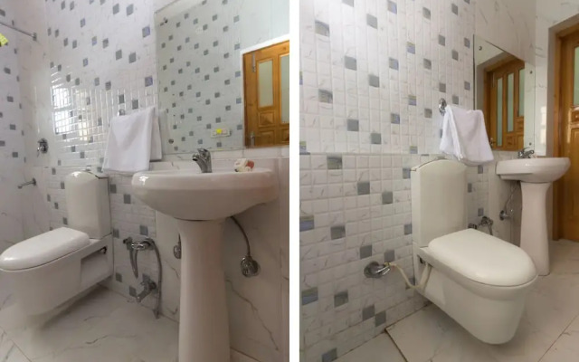 OYO 16593 Home Luxury 3BHK Galaxy Villa Andrar