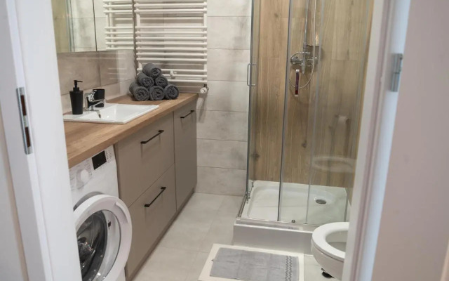 Apartament Zielony - Okrzei (Garaż, Targi)