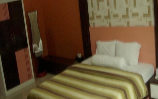 Golden Harvest Hotel