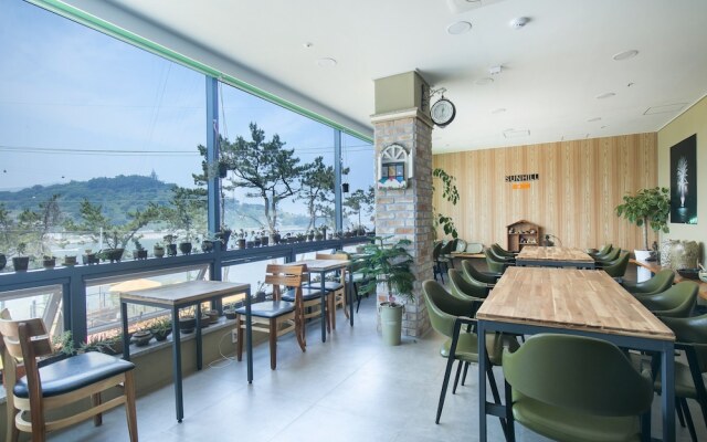 Yeosu Sun Hill SPA Pension