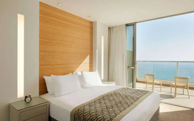 David's Harp Hotel and Suits