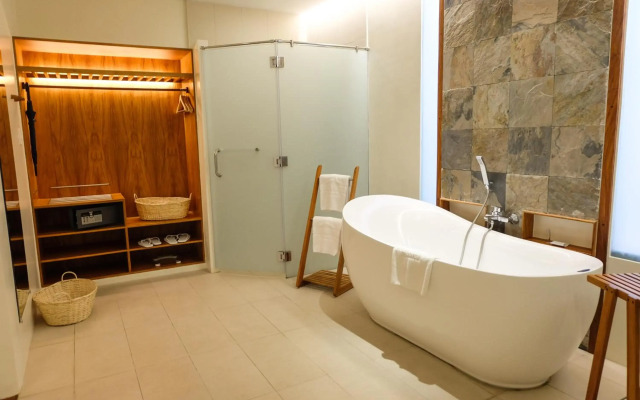 Bluewater Maribago Beach Resort