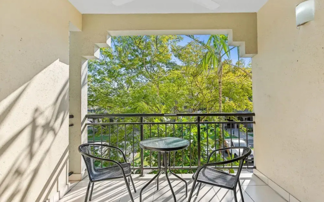 Urban Tropics Modern Resort Apartment