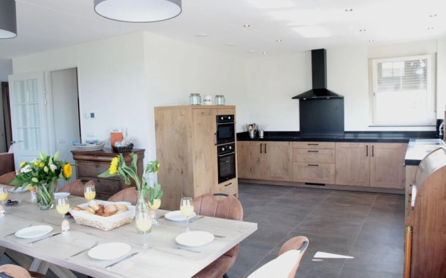 Beautiful Villa Near the Beach of Cadzand