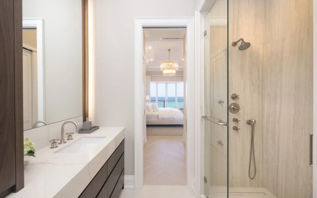 Club Se7en at The Beachcomber