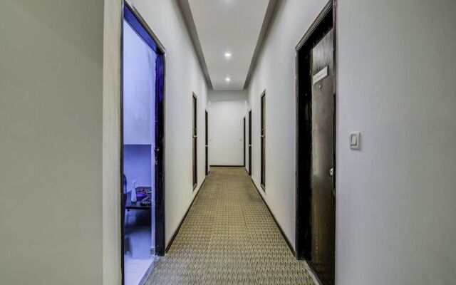 Collection O 30042 Melody Inn Whitefield